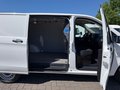 Daumennagel 9 - Mercedes-Benz Vito Kasten eVito 112 lang/Kamera/ACC/Navi/PDC