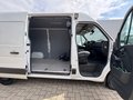Daumennagel 4 - Renault Master III Kasten L2H2 Kamera/Standheizung/Tot