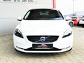 Daumennagel 2 - Volvo V40 Momentum 2.HAND|STHZ|BI-XEN|TEMP|KAM|8-FACH