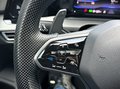 Daumennagel 9 - Volkswagen Golf VIII R 4Motion Pano Virtual LED+