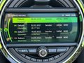 Daumennagel 12 - MINI Cabrio Cooper D Automatik | SH | uffr