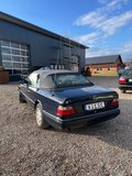 Daumennagel 9 - Mercedes-Benz E 200 CABRIO 1. HAND REDUZIERT aus 1.