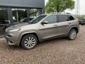 Daumennagel 1 - Jeep Cherokee Overland 4WD