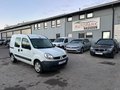 Daumennagel 3 - Renault Kangoo Rapid TÜV 09/26 Garantie Radio