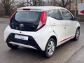 Daumennagel 9 - Toyota AYGO X-play club FRONT-SEITENSCHADEN TÜV 04/26 RFK Klima