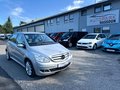 Daumennagel 3 - Mercedes-Benz B 180 CDI TÜV NEU Garantie AHK Tempo PDC Klima