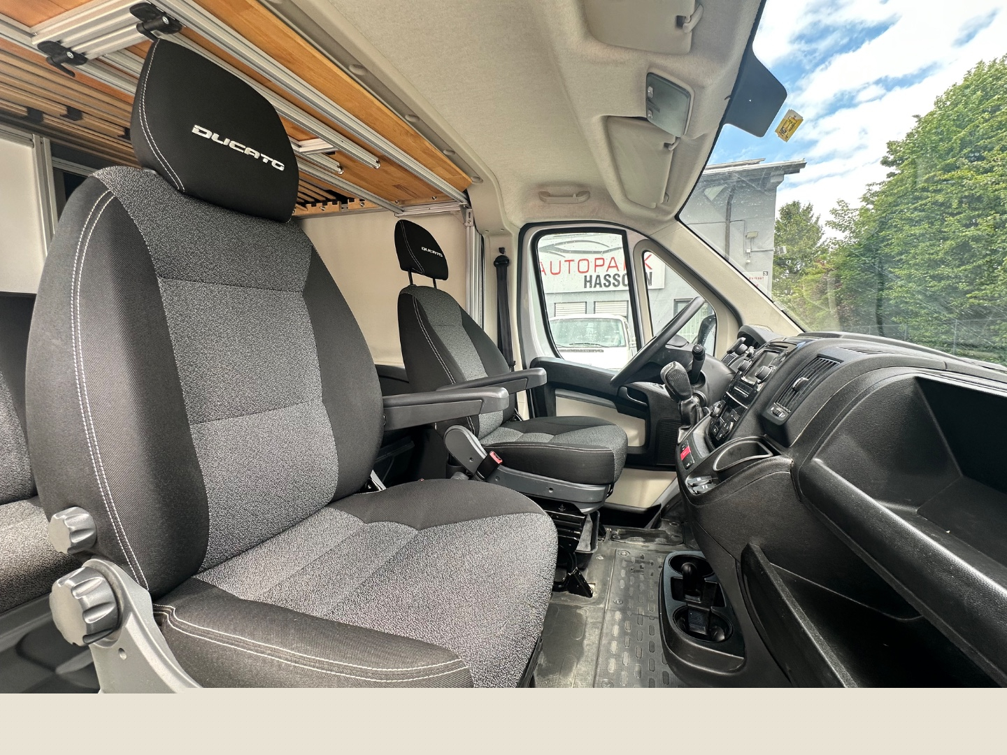 Daumennagel 6 - Fiat Ducato Maxi Grossr.-Kasten 35 180 Power L4H3 Wohnmobil TÜV 05/27 AHK Navi Tempo Klimaaut.