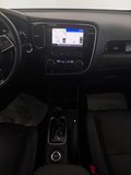 Daumennagel 17 - Mitsubishi Outlander 2.2 DI-D Top 4WD|7-SITZE|AHK|SCHIEBED.