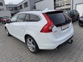 Daumennagel 9 - Volvo V60 2.0T Geartronic Powershift Momentum BI-XENON/SHZ/KLIMA/PDC/AHK/BLIS