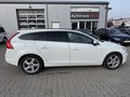 Daumennagel 4 - Volvo V60 2.0T Geartronic Powershift Momentum BI-XENON/SHZ/KLIMA/PDC/AHK/BLIS