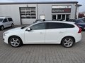 Daumennagel 8 - Volvo V60 2.0T Geartronic Powershift Momentum BI-XENON/SHZ/KLIMA/PDC/AHK/BLIS