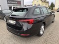 Daumennagel 15 - Skoda Octavia Combi 2.0 TDI "Ambition" 1.Hand/BI-Xenon/NAVI/AHK/8x Bereift