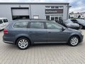 Daumennagel 3 - Volkswagen Passat Variant Comfortline BlueMotion St. Heizung/1.Hand/NAVI/NEU ZAHNRIM./SHZ/PDC/8x bereift