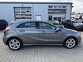 Daumennagel 4 - Mercedes-Benz A 180 (BlueEFFICIENCY) Urban 55TKM./Navi/SHZ/PDC