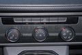 Daumennagel 15 - Volkswagen T6.1 TDI Kasten KR + AHK 2,5T 3-Sitze Klima PDC