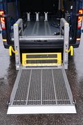 Daumennagel 11 - Volkswagen Crafter 35 TDI Rollstuhlbus L4H3 Lift AC 6-Sitze