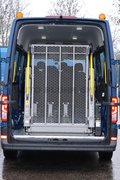 Daumennagel 8 - Volkswagen Crafter 35 TDI Rollstuhlbus L4H3 Lift AC 6-Sitze