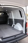 Daumennagel 10 - Volkswagen T6.1 TDI-SCR DSG Kasten LR + AC Navi AHK 3-Sitze