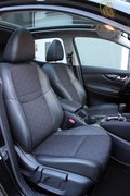 Daumennagel 25 - Nissan Qashqai 1,6 dCi X-Tronic-CVT Tekna PANO+360+LED+