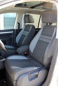 Daumennagel 29 - Volkswagen Touran 2.0 TDI DSG 7 SITZER+AHK+PANORAMA+NAVI+