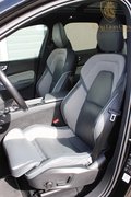 Daumennagel 8 - Volvo XC60 R Design B4 FOUR-C+PANO+ACC+360+MEMORY+AHK+