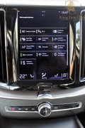 Daumennagel 19 - Volvo XC60 R Design B4 FOUR-C+PANO+ACC+360+MEMORY+AHK+
