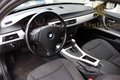 Daumennagel 17 - BMW 318i LIMO AUTOMATIK+PDC+LICHT-PAKET+XENON+