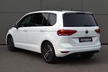Daumennagel 8 - Volkswagen TOURAN COMFORT/ DYNAUDIO/PANO/DIG.C/7SITZ/ACC/AHK