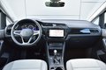 Daumennagel 15 - Volkswagen Touran COMFORT. DIG.C/ACC/PANO/STAND./7SITZ/KAMERA