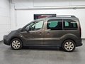 Daumennagel 10 - Citroën Berlingo Kombi 1.Hand Pano Navi AHK