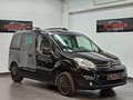 Daumennagel 1 - Citroën Berlingo Kombi 1.Hand Panoramadach Navi Tüv Neu