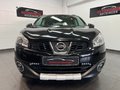Daumennagel 25 - Nissan Qashqai Tekna 4X4 PANO LEDER NAVI AHK 8 Fach Ber.
