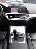 Daumennagel 16 - BMW 320 d xDrive Luxury Line StandHzg Kamera el.SD