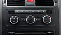 Daumennagel 14 - Volkswagen Touran 1.4 TSI Erdgas/ Benzin Klimaaut 2xSHZ PDC