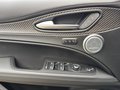 Daumennagel 25 - Alfa Romeo Stelvio Quadrifoglio Q4 Panorama Glasschiebedach