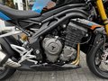 Daumennagel 17 - Triumph Speed Triple 1200 RS MY27 Maui Blue