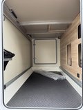 Daumennagel 13 - Eura Mobil Integra Line 720 EF Stauschränke statt Hubbett Mod.25 Mondial Plus Autom