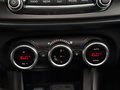 Daumennagel 20 - Alfa Romeo Giulietta Quadrifoglio Verde/XENON/PANO/235PS/1.HAND/