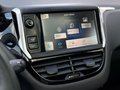 Daumennagel 17 - Peugeot 208 Active/AUTOMATIK/1.HAND/PANO/EURO5/5-TÜR/KLIMA/