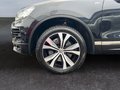 Daumennagel 9 - Volkswagen Touareg V8 4.2 TDI R-LINE/AUTOMATIK/PANORAMA/AHK/NAVI/
