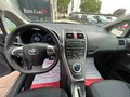 Daumennagel 15 - Toyota Auris 1.8 Hybrid Executive/I.HD/KAM/KEYLES/TEMP/