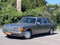 Daumennagel 3 - Mercedes-Benz 560 SEL