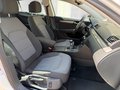 Daumennagel 4 - Volkswagen Passat Comfortline BlueMotion Navi