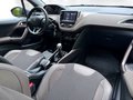 Daumennagel 12 - Peugeot 2008 Allure  Standheizung PDC