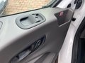 Daumennagel 17 - Ford Transit 350 L3