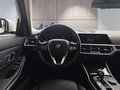 Daumennagel 13 - BMW 330d Sport Line Pano/Navi/LED/el.Klappe/Keyless