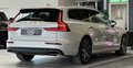 Daumennagel 7 - Volvo V60 Kombi Inscription |Blis|Pano|H&K|Kamera|HUD|