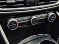 Daumennagel 23 - Alfa Romeo Giulia Super |LED|Kamera|SHZ|Xenon|