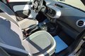 Daumennagel 11 - Renault Twingo Automatik, PDC, Klima, Bluetooth, 8 fach bereift