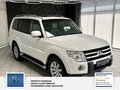 Daumennagel 3 - Mitsubishi Pajero 3.2 DI-D Instyle 7 Sitzer Leder AHK Xenon